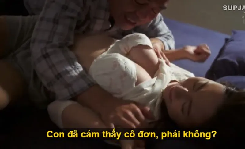 Nhìn con trai miệt mài lao đầu vào việc khiến bạn gái nó buồn tẻ cô quạnh, ông bố chồng liều lĩnh đè ra "phang" con dâu.